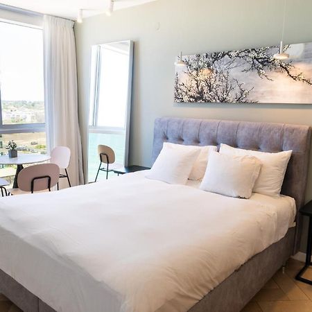 Lex Home In A Luxury Hotel Herzliya Exterior foto
